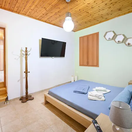 Small Gerani Agios Vlasios (Euboea)