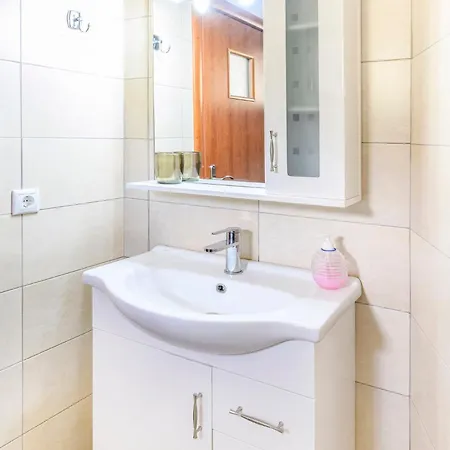 Small Gerani Agios Vlasios (Euboea)